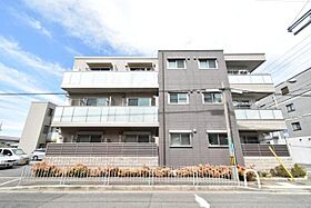 大阪府堺市堺区向陵中町１丁（賃貸アパート1LDK・3階・43.01㎡） その1