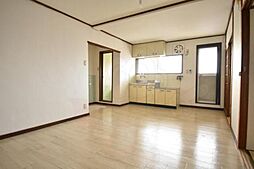 伊助ハイツ 302 3階2LDKのリビング/ダイニング