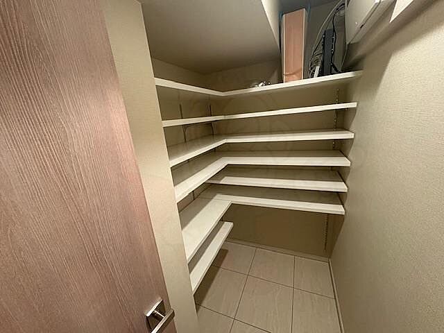 収納