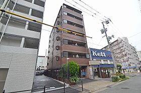 デイ・ブレイク  ｜ 大阪府大阪市東淀川区東中島４丁目4番12号（賃貸マンション1K・5階・30.43㎡） その1