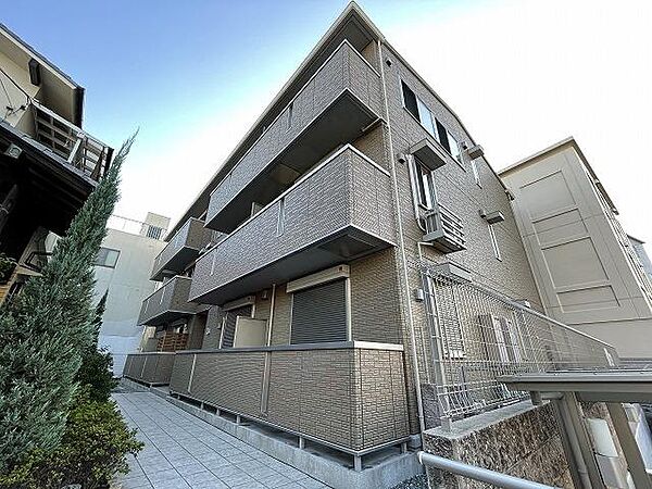 Casa Mia ｜兵庫県尼崎市大物町２丁目(賃貸アパート1R・3階・37.01㎡)の写真 その1