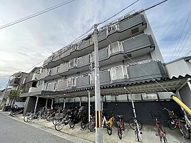 ピトレスクエア  ｜ 兵庫県尼崎市浜田町３丁目（賃貸マンション2LDK・2階・48.00㎡） その1