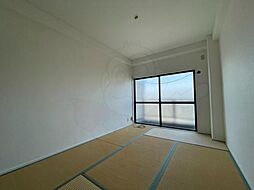 第一ワールドハイツ石津 4階1Kのリビング/ダイニング