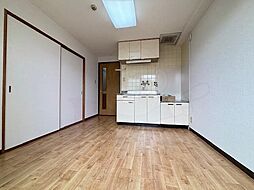 キングスコート 2階2DKのリビング/ダイニング