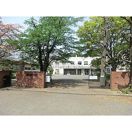 鶴ヶ島中学校