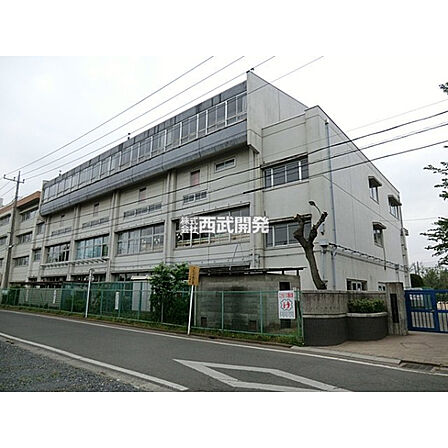 霞ヶ関東小学校