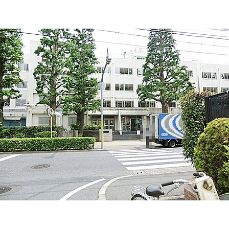 練馬区立石神井中学校