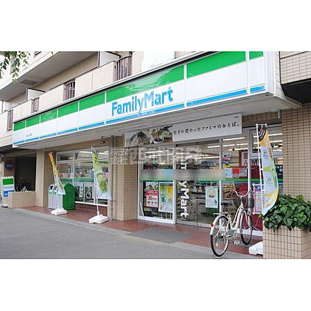 ファミリーマート