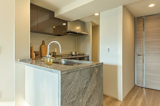 キッチン ジオ御苑内藤町 7階/-