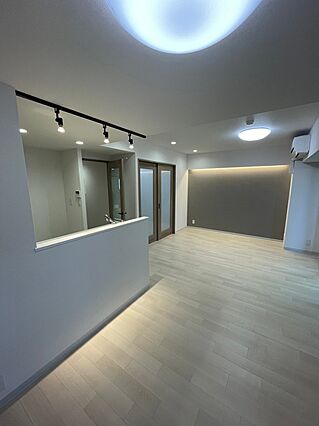 リビング/ダイ...