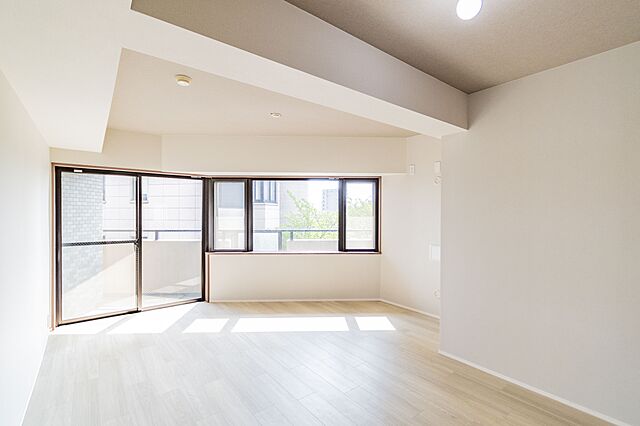 リビング/ダイニング アドリーム梅島 5階/-