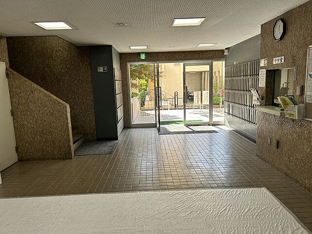 エントランス ハイネス立川 2階/-