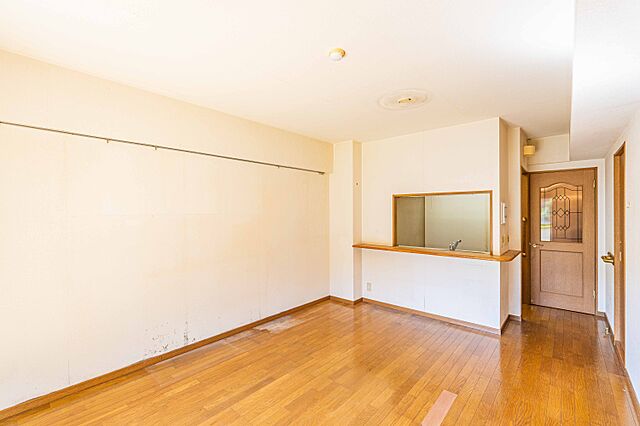 リビング/ダイニング ベルジェ南平 1階/-