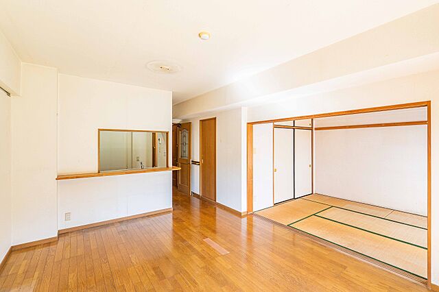 リビング/ダイニング ベルジェ南平 1階/-