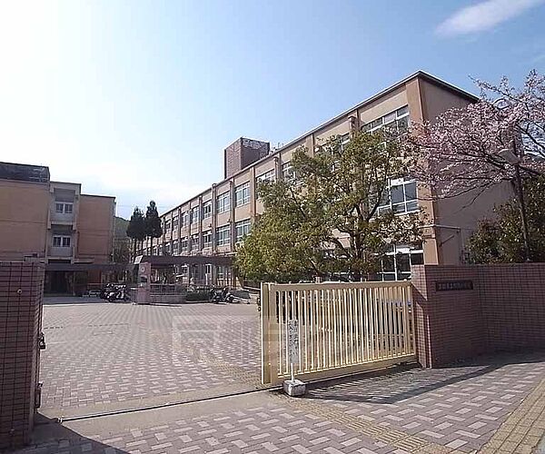 画像24:明徳小学校まで460m 岩倉駅近くの小学校です。