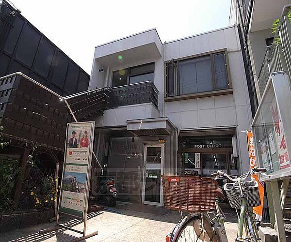 画像11:京都大宮鞍馬口郵便局まで24m 商店街の中にあり、その他の買い物も便利