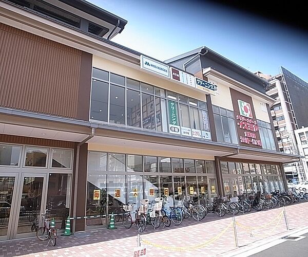 画像28:イズミヤ堀川丸太町店まで239m 大型スーパーのイズミヤ。