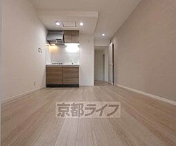 京都市営烏丸線 今出川駅 徒歩17分の賃貸マンション 2階1LDKのリビング/ダイニング