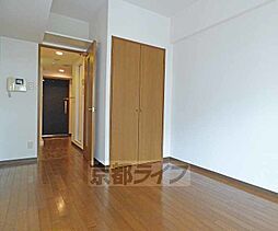 京阪本線 神宮丸太町駅 徒歩5分の賃貸マンション 3階1Kのリビング/ダイニング