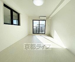 JR山陰本線 丹波口駅 徒歩8分の賃貸マンション 1階1Kのリビング/ダイニング