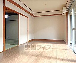 ヴィラ岡崎 316 3階1LDKのリビング/ダイニング