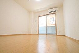 ロイヤルクイーンズパーク吹田片山町 9階1Kのリビング/ダイニング