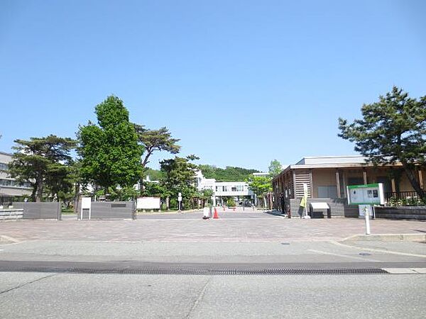 画像21:秋田大学(1、200m)