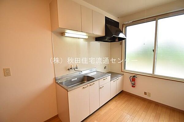 apartment 秋田県秋田市山王７丁目9番35号　秋田住宅流通センタ‐本社ビル1階