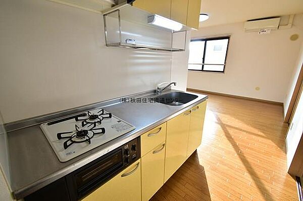 apartment 秋田県秋田市山王７丁目9番35号　秋田住宅流通センタ‐本社ビル1階