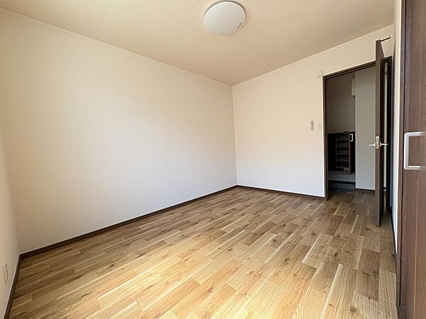 apartment 秋田県秋田市山王７丁目9番35号　秋田住宅流通センタ‐本社ビル1階