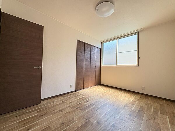 apartment 秋田県秋田市山王７丁目9番35号　秋田住宅流通センタ‐本社ビル1階