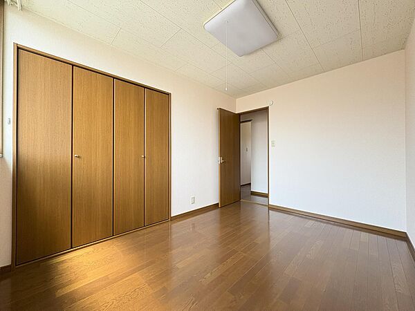 apartment 秋田県秋田市山王７丁目9番35号　秋田住宅流通センタ‐本社ビル1階