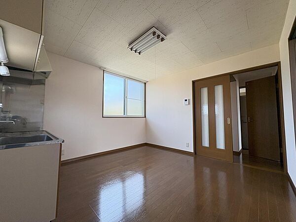 apartment 秋田県秋田市山王７丁目9番35号　秋田住宅流通センタ‐本社ビル1階