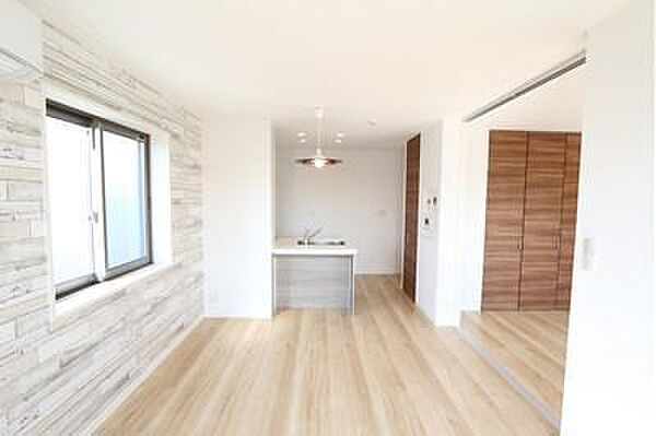 apartment 秋田県秋田市山王７丁目9番35号　秋田住宅流通センタ‐本社ビル1階