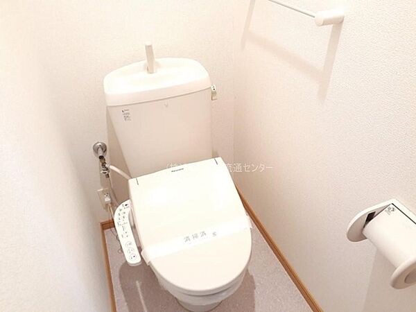 apartment 秋田県秋田市山王７丁目9番35号　秋田住宅流通センタ‐本社ビル1階
