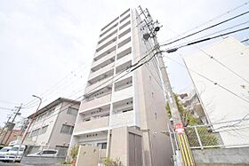 ヴェリテ新大阪イースト  ｜ 大阪府大阪市東淀川区西淡路２丁目（賃貸マンション1K・10階・27.00㎡） その1