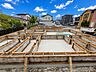 外観：若林小学校まで徒歩18分でお子様の通学も安心
