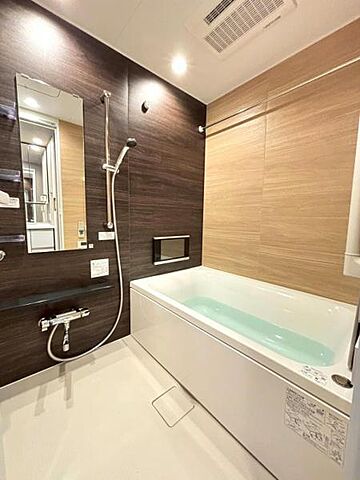 浴室 レーベン小鶴新田 THE ONE 1階/-