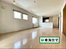 リビング/ダイニング：（リビング）室内クリーニング・クロス張替え前の写真です。