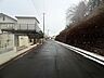 外観：《前面道路》幅約6ｍ、車の出し入れもスムーズにできます。