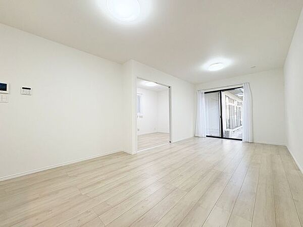 リビング/ダイニングを拡大表示