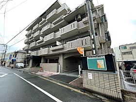 フロイデ城北  ｜ 大阪府大阪市旭区赤川３丁目（賃貸マンション3LDK・1階・68.38㎡） その1