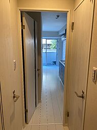 プレゾン　ア　トワ　III 203 2階1LDKの室内