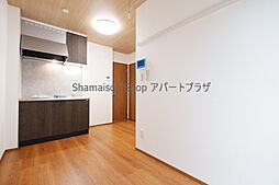 グランソフィア上福岡 102号室 1階ワンルームのリビング/ダイニング