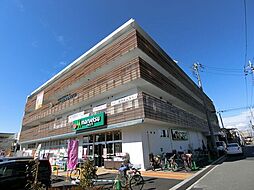 マルエツ天沼店 572m