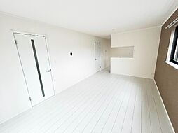 Alivio　A棟 1階3LDKのリビング/ダイニング