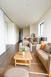 Ｓｐｉｃａ 3階2LDKのリビング/ダイニング