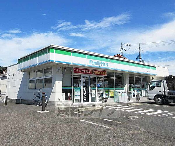 画像30:ファミリーマート大津神領二丁目店まで737m