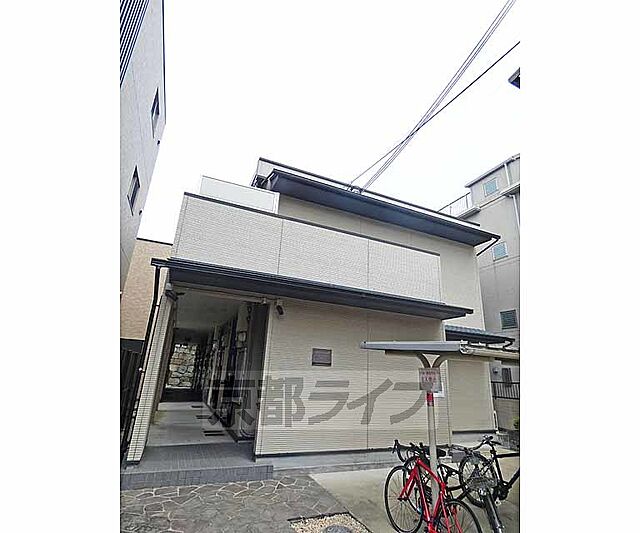 2 / 11