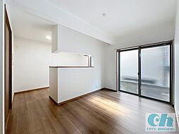 ミドルビレッジ 101 1階1LDKのリビング/ダイニング